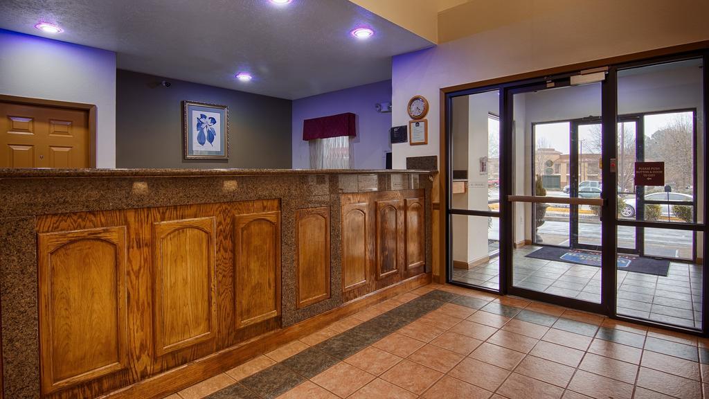 America'S Best Value Inn & Suites-Clinton Buitenkant foto