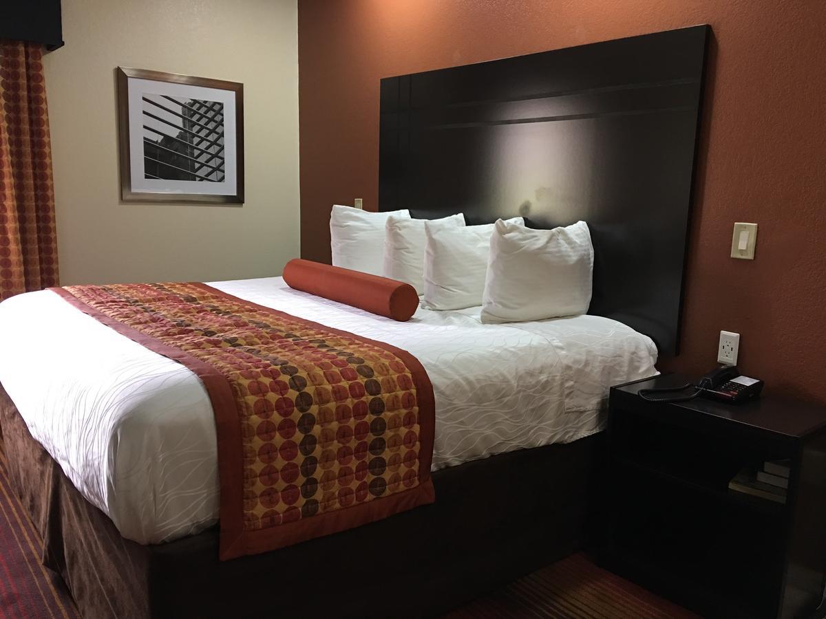 America'S Best Value Inn & Suites-Clinton Buitenkant foto