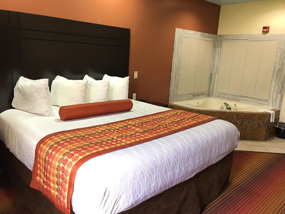 America'S Best Value Inn & Suites-Clinton Buitenkant foto