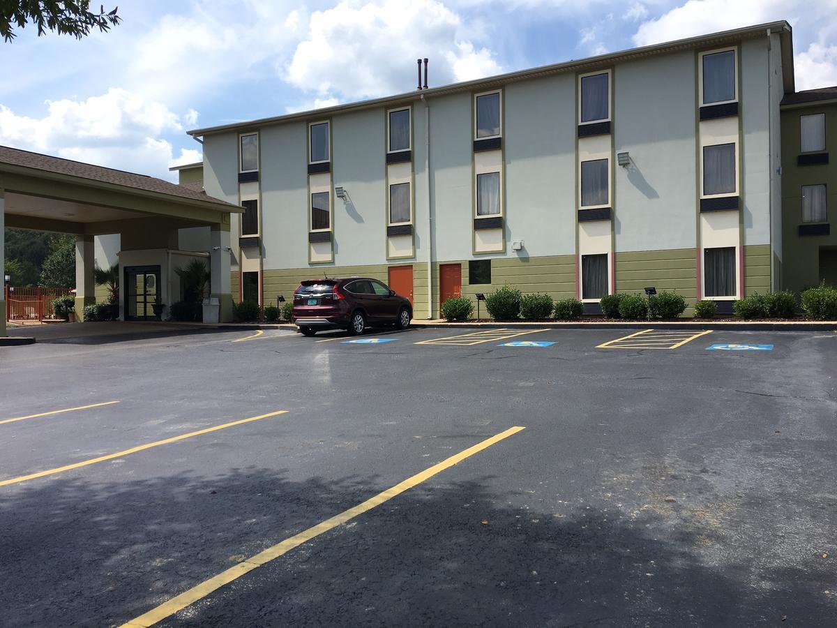 America'S Best Value Inn & Suites-Clinton Buitenkant foto
