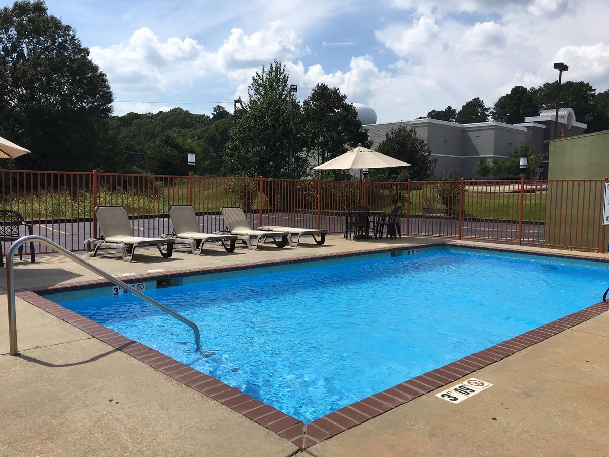 America'S Best Value Inn & Suites-Clinton Buitenkant foto