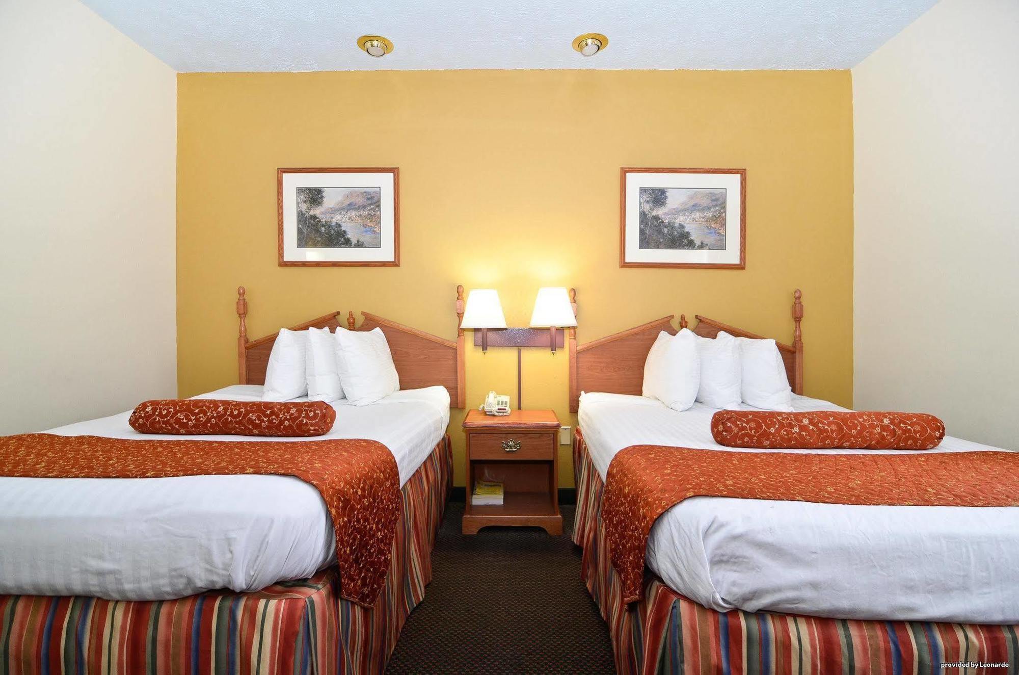 America'S Best Value Inn & Suites-Clinton Buitenkant foto