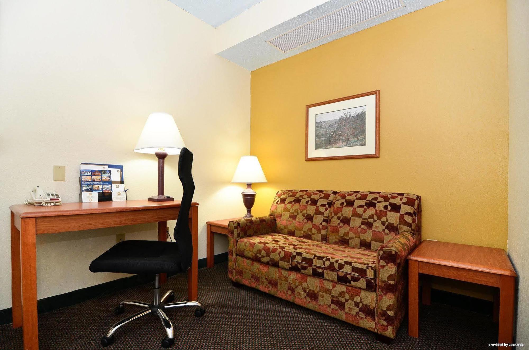 America'S Best Value Inn & Suites-Clinton Buitenkant foto